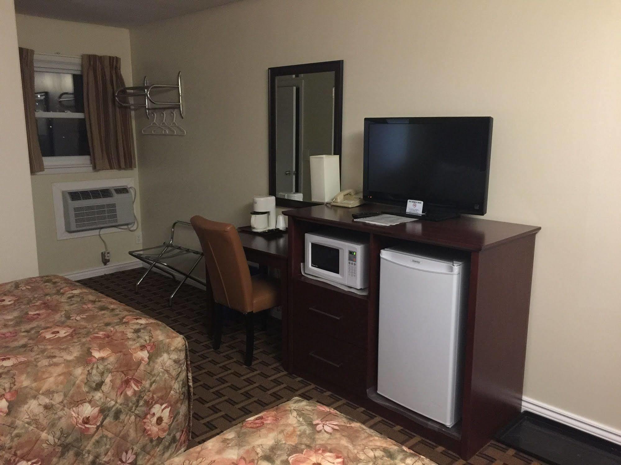 Park Place Motel & Suites Tweed ภายนอก รูปภาพ