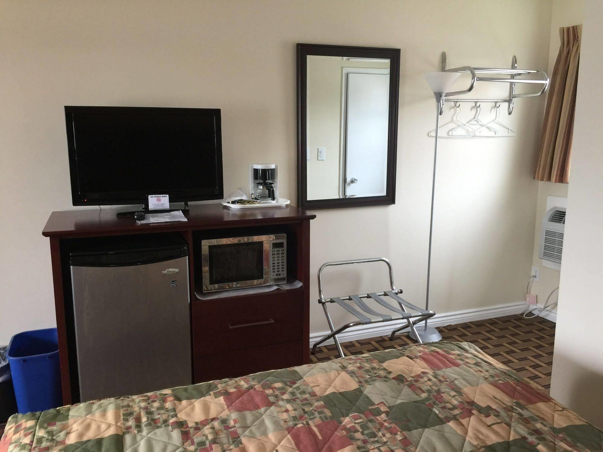 Park Place Motel & Suites Tweed ภายนอก รูปภาพ