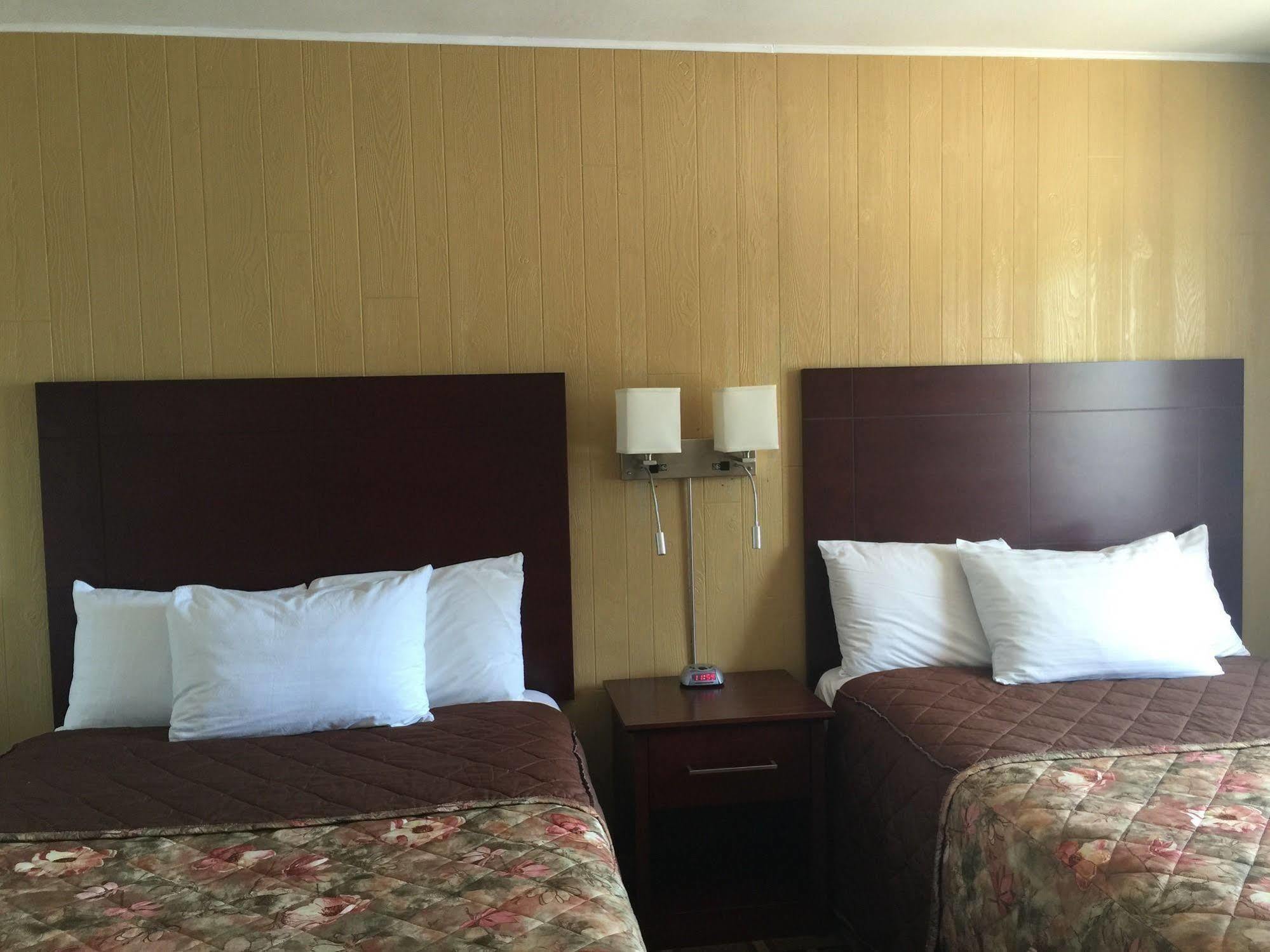 Park Place Motel & Suites Tweed ภายนอก รูปภาพ