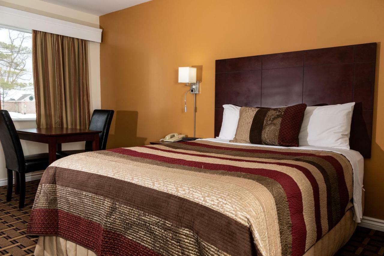 Park Place Motel & Suites Tweed ภายนอก รูปภาพ